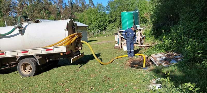 Limpieza de fosas plásticas